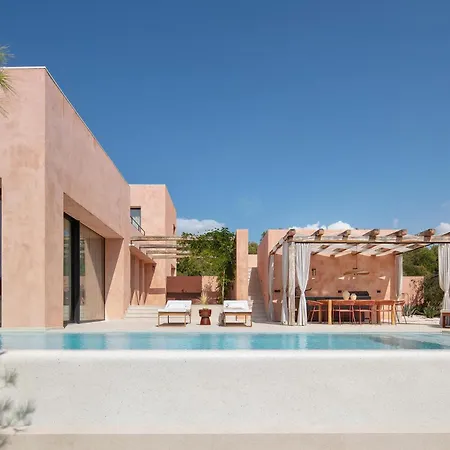 Lovely In Zuntici With Heated Swimming Pool