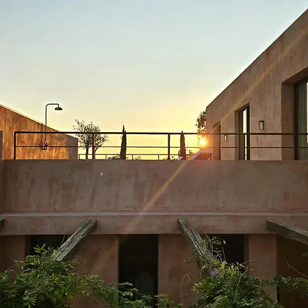 度假居 Lovely In Zuntici With Heated Swimming Pool